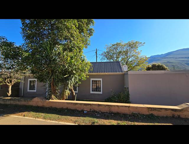 2 BEDROOM HOUSE FOR SALE IN GENADENDAL